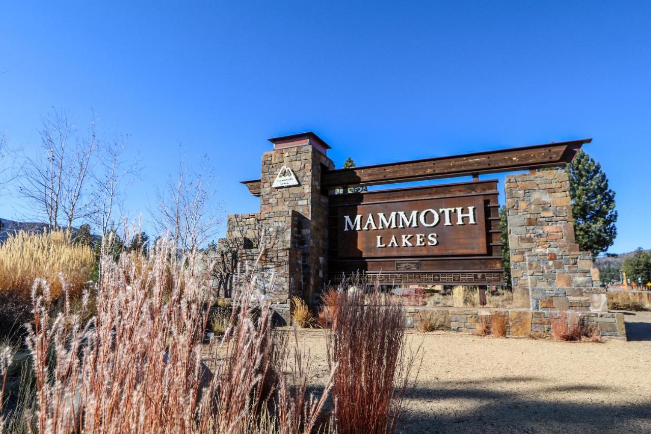 Mammoth Green 118 Located On Sierra Star Golf Course, Private Patio, Summer Pool Condo Маммот Лейкс Экстерьер фото